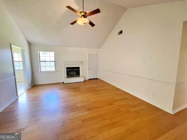 Hinesville, GA 31313,932 Highland DR