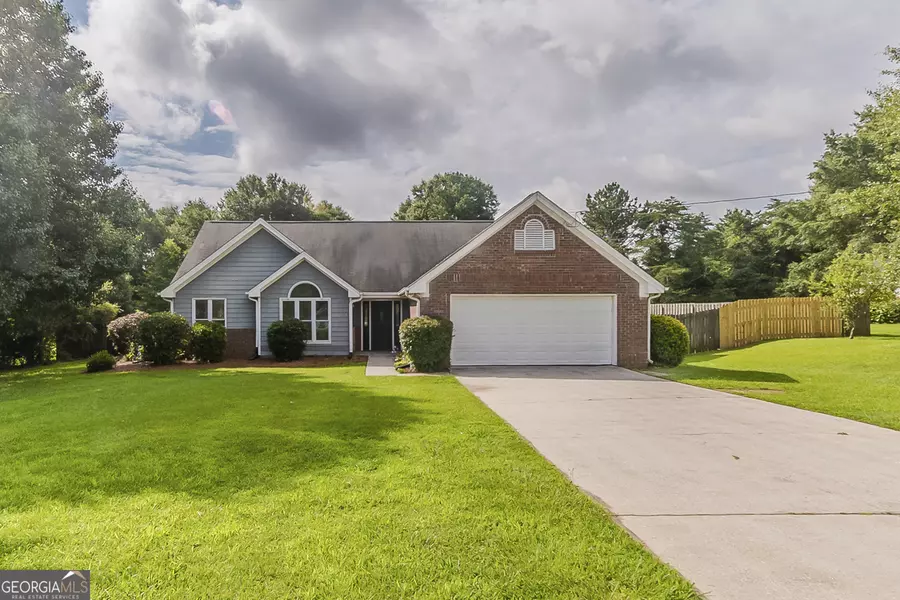 250 Meadow View DR, Grayson, GA 30017