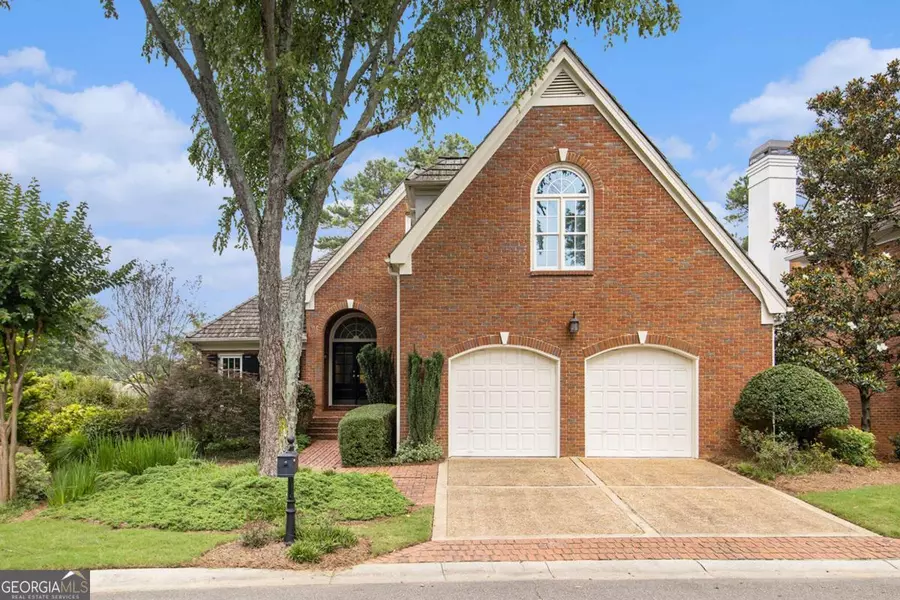 6300 Brookside PL, Roswell, GA 30076