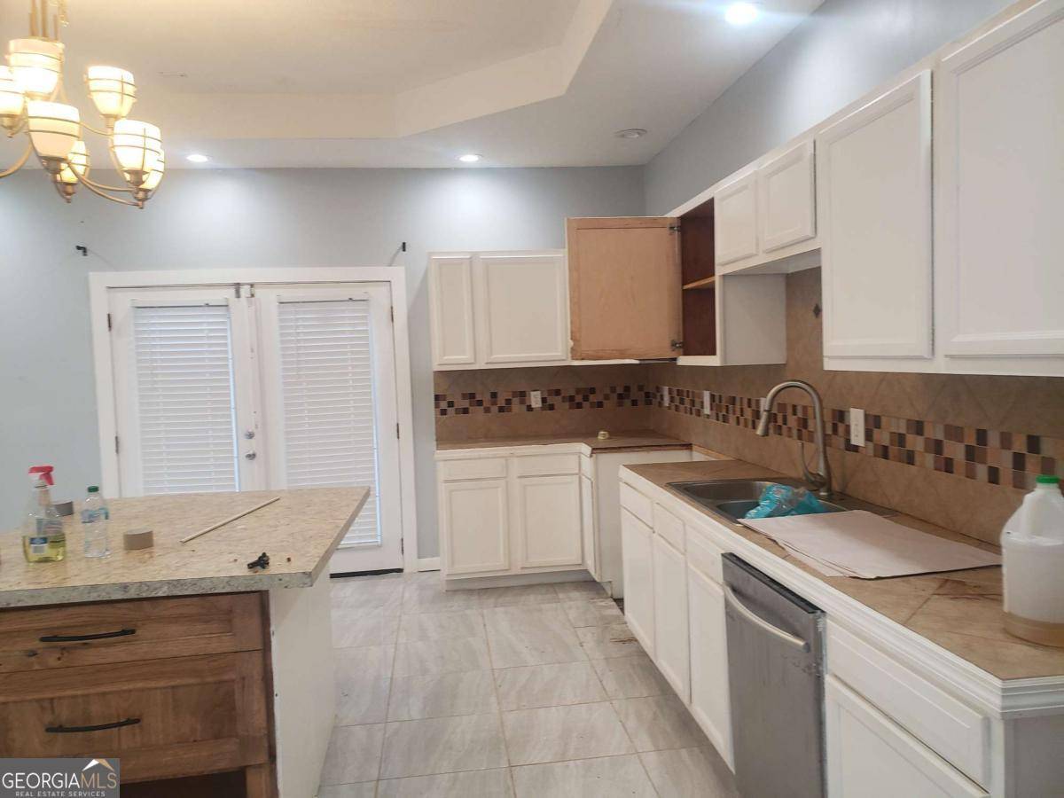 Riverdale, GA 30296,110 Chippewa CT