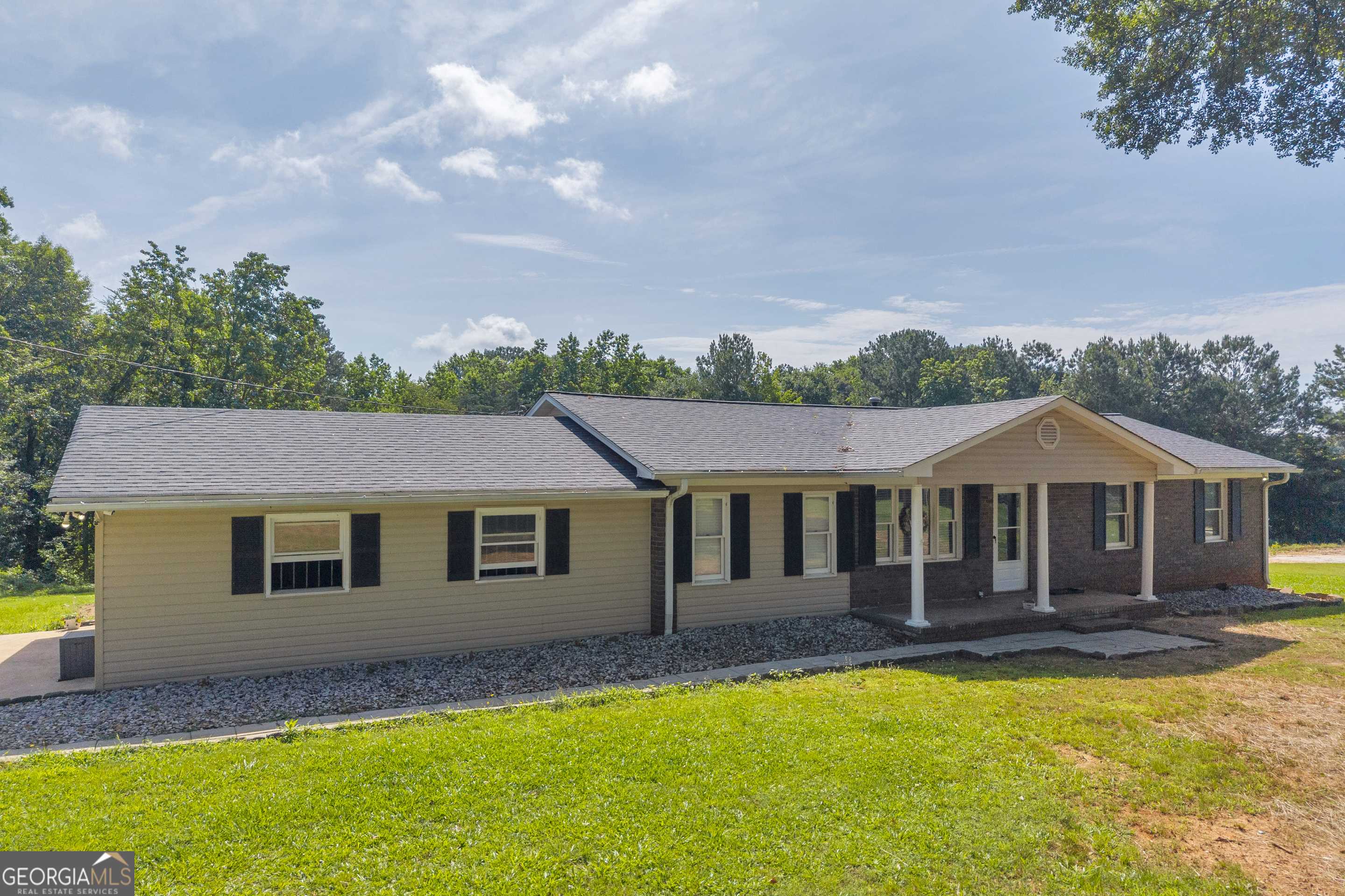 2000 Cawthon Davis RD, Canon, GA 30520