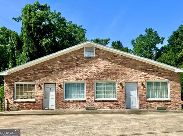 47 W Church ST, Elberton, GA 30635