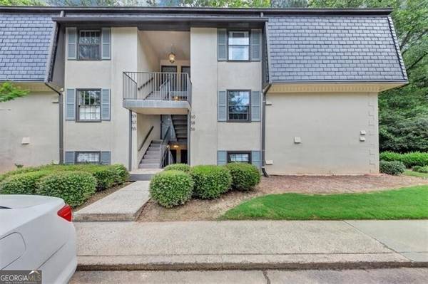 58 Monet CT NW, Atlanta, GA 30327
