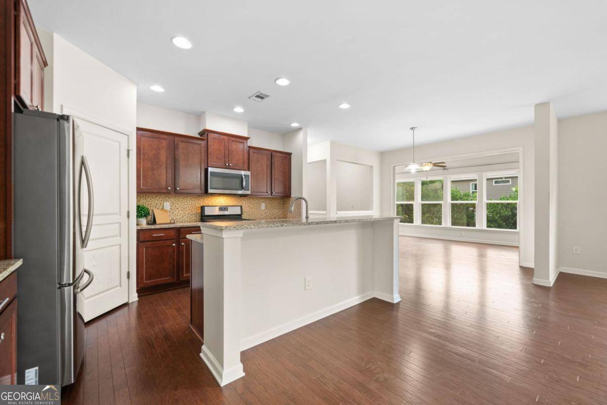 Woodstock, GA 30188,522 Spring View DR