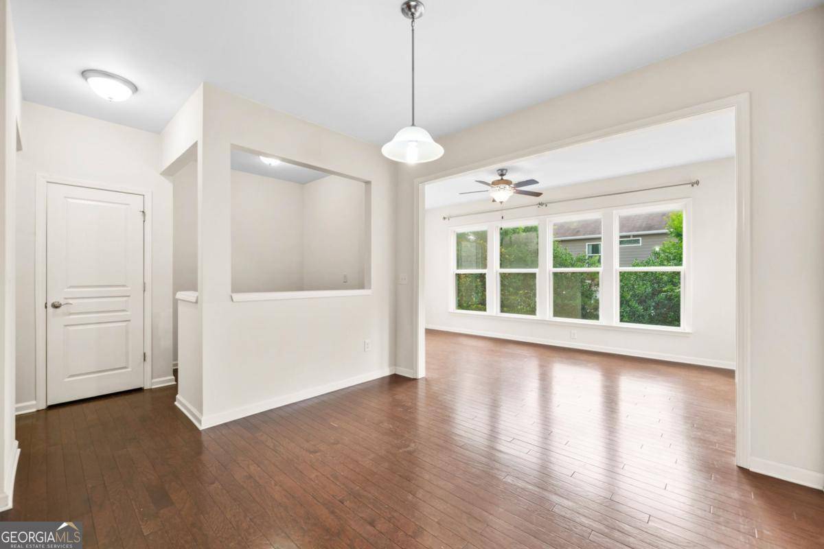 Woodstock, GA 30188,522 Spring View DR