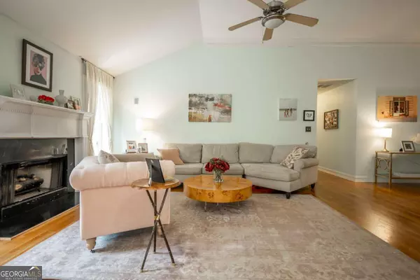 Athens, GA 30606,305 Joanne CT