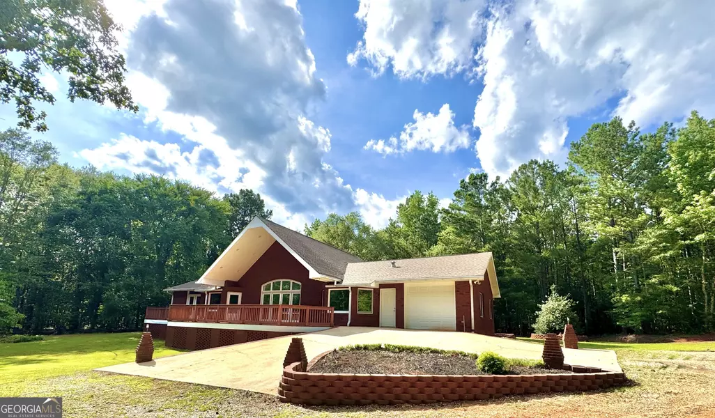 1310 Deerwood DR, Madison, GA 30650