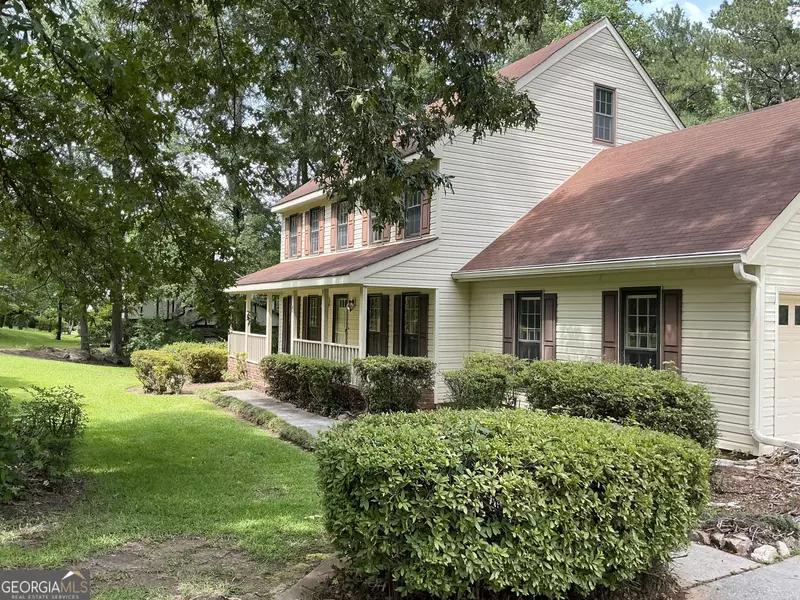 807 Oak Bridge LN, Fayetteville, GA 30214