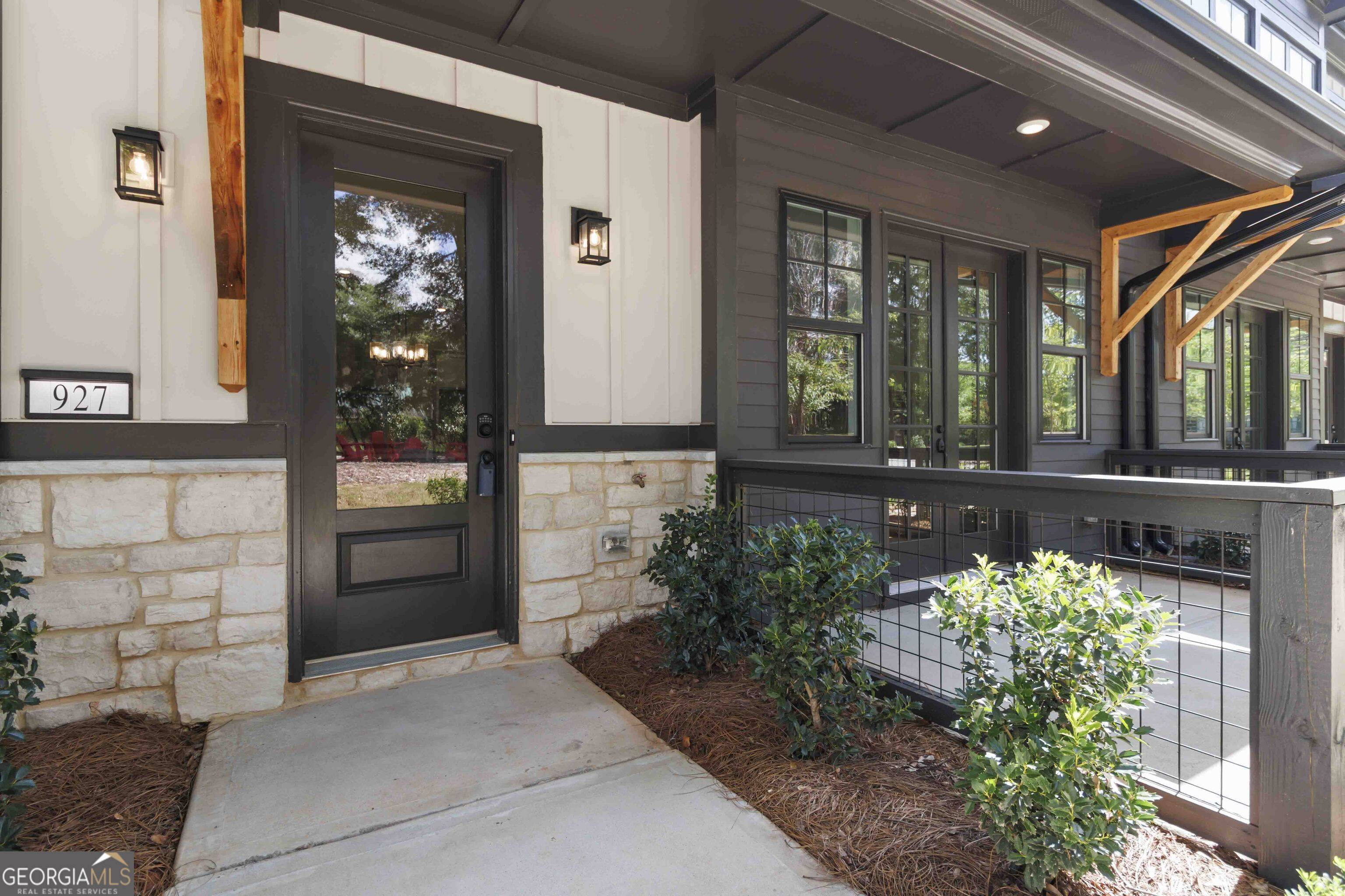Hapeville, GA 30354,927 Willingham DR #12