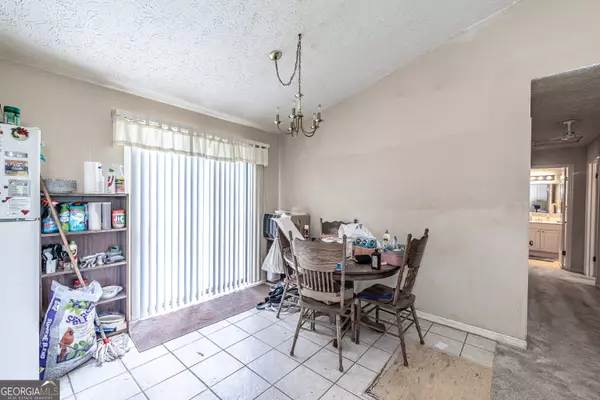 Woodstock, GA 30188,504 Azalea CT