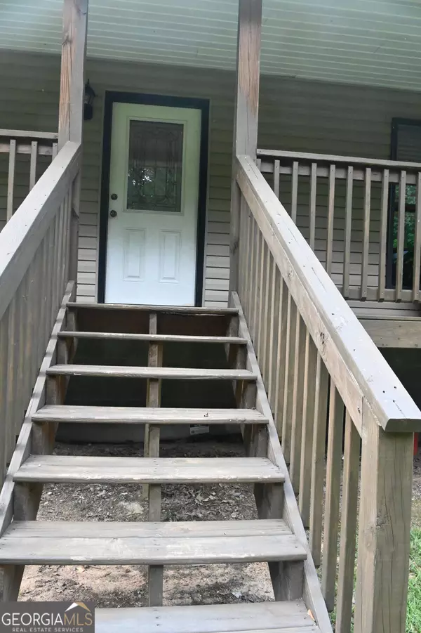 Knoxville, GA 31050,999 Sandy Point CIR