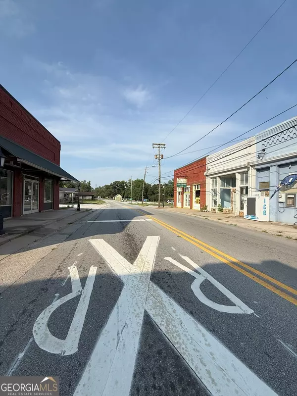 Bowman, GA 30624,15 Public Square