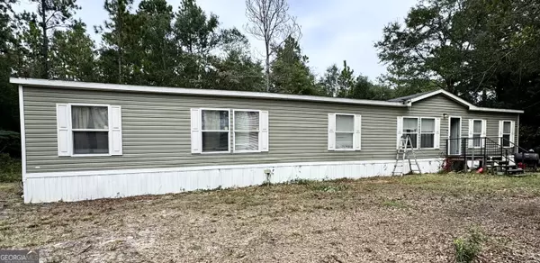 92 Graham LN, Claxton, GA 30417