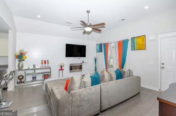 Warner Robins, GA 31093,104 Hughes DR