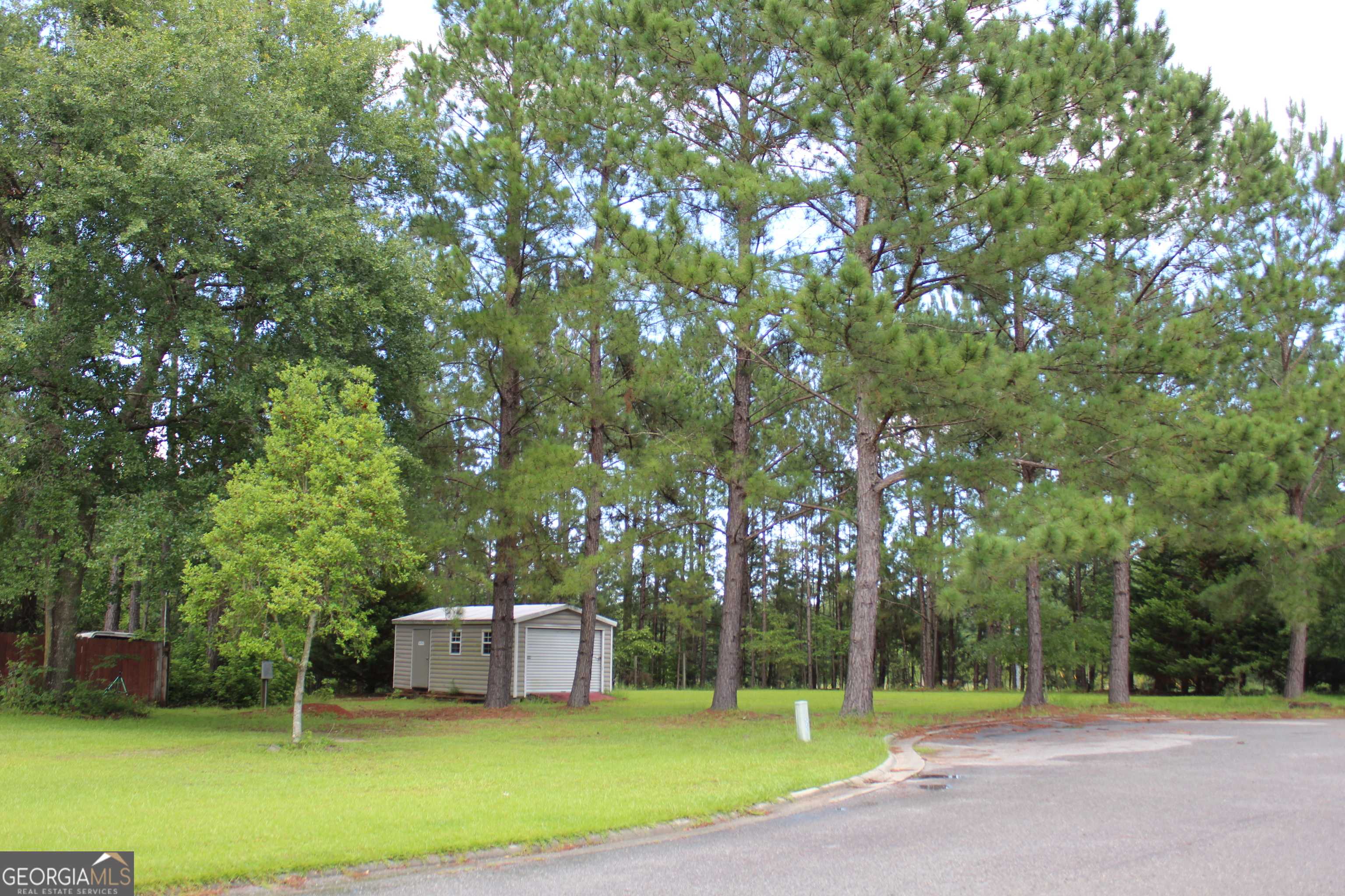 Midway, GA 31320,128 Youngblood RD