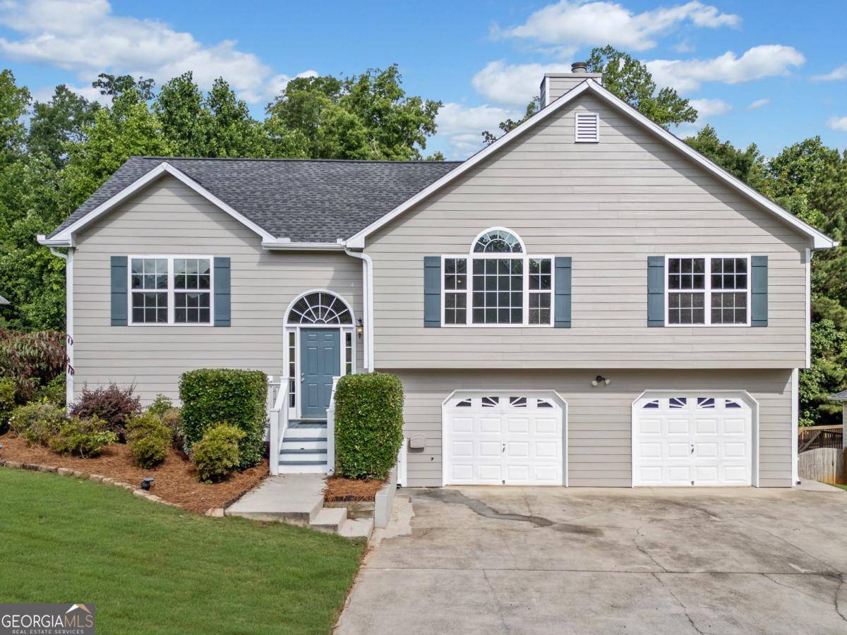 42 Oak Springs LN, Dallas, GA 30132