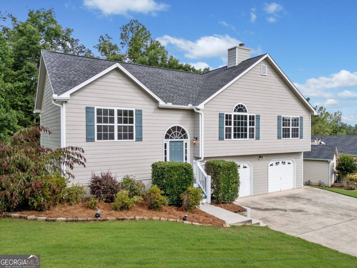 42 Oak Springs LN, Dallas, GA 30132