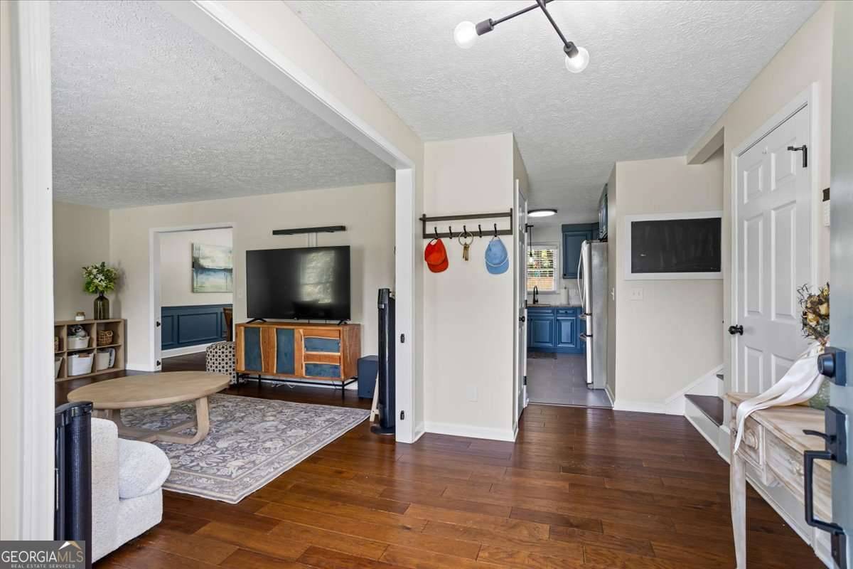 Woodstock, GA 30188,110 Village CT