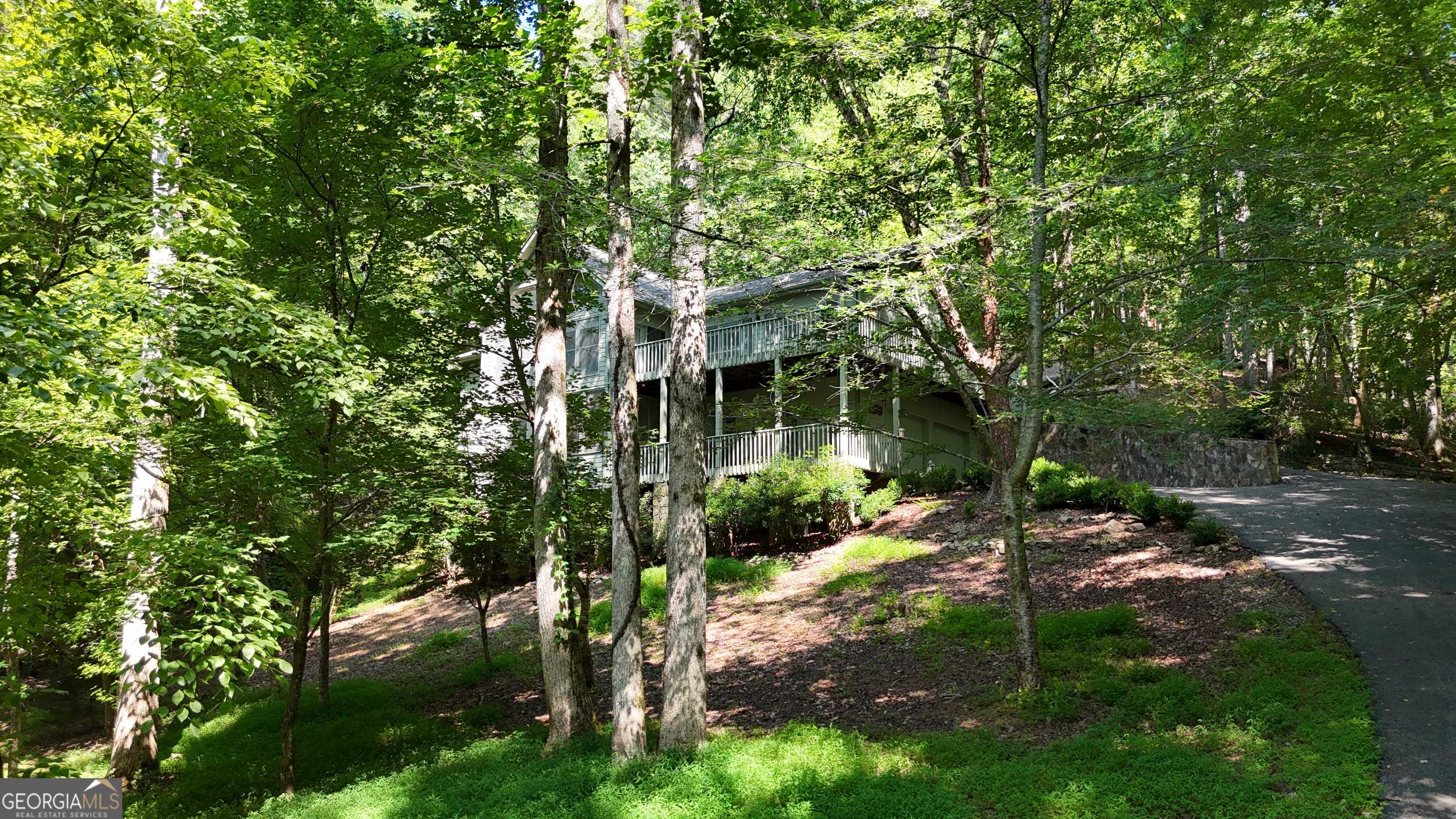 916 Sautee TRL, Sautee Nacoochee, GA 30571