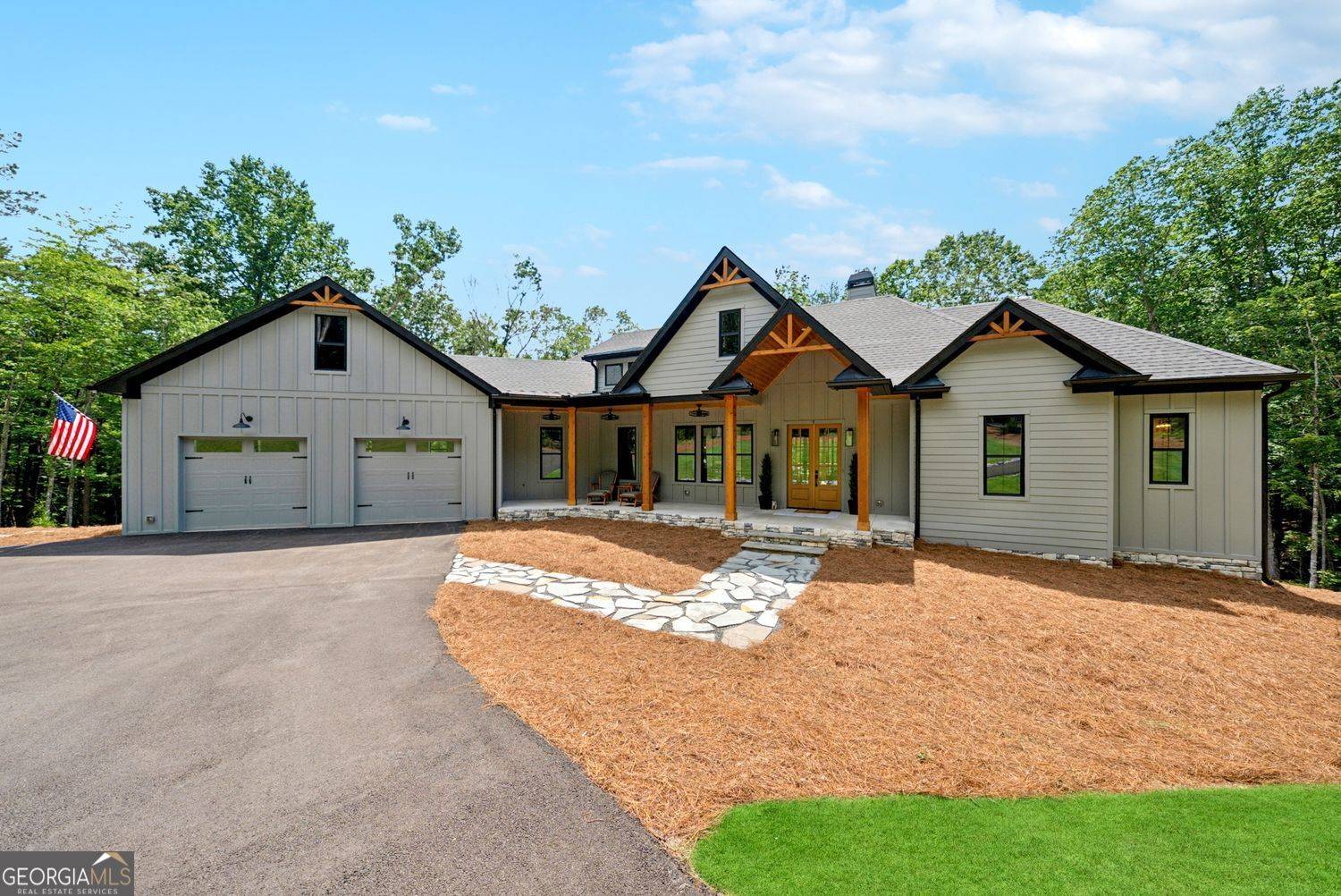 121 White Pen RD, Talking Rock, GA 30175