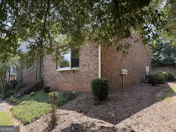 Bogart, GA 30622,250 Cleveland RD #229