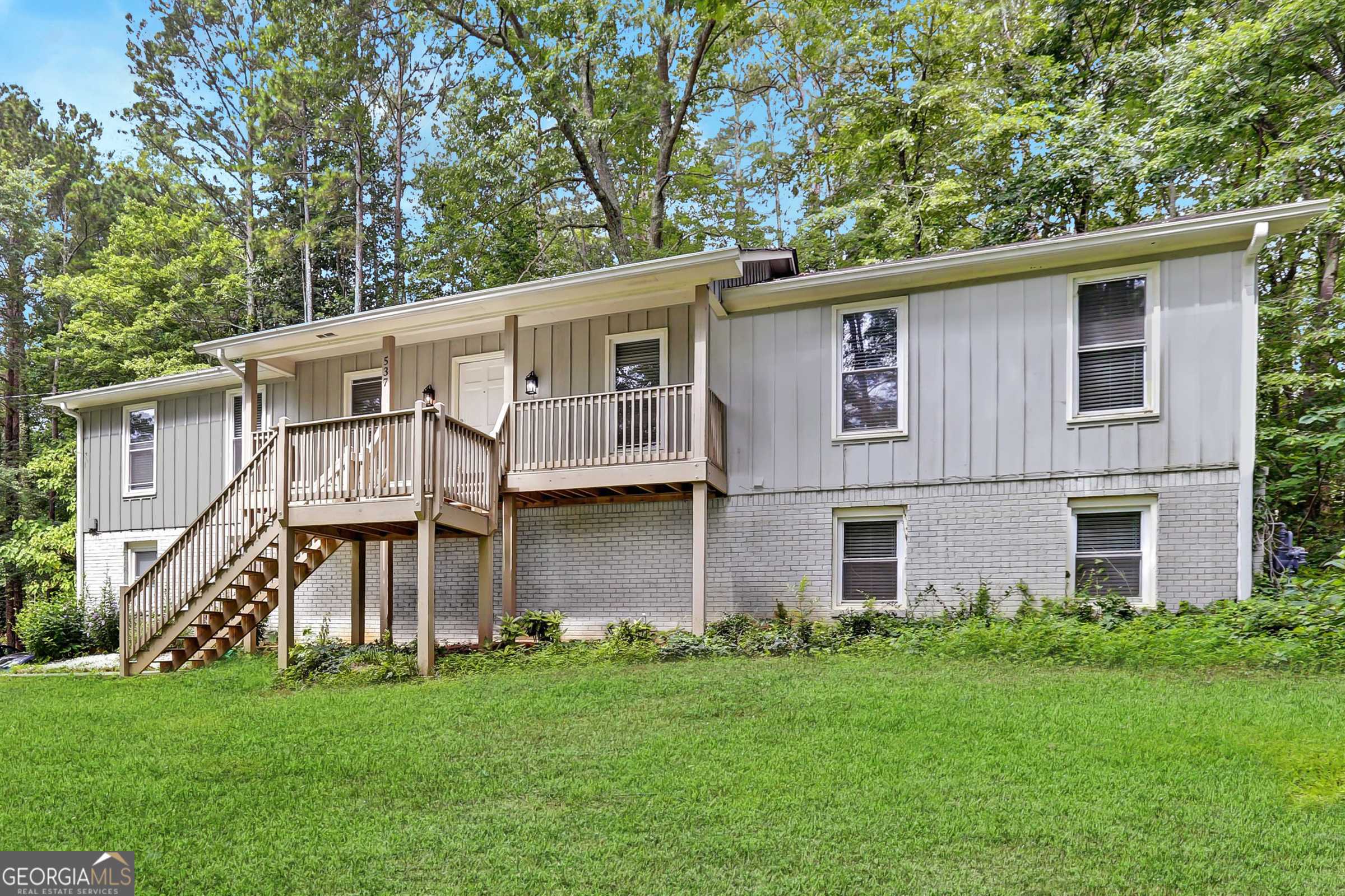 537 Raven Springs TRL, Stone Mountain, GA 30087