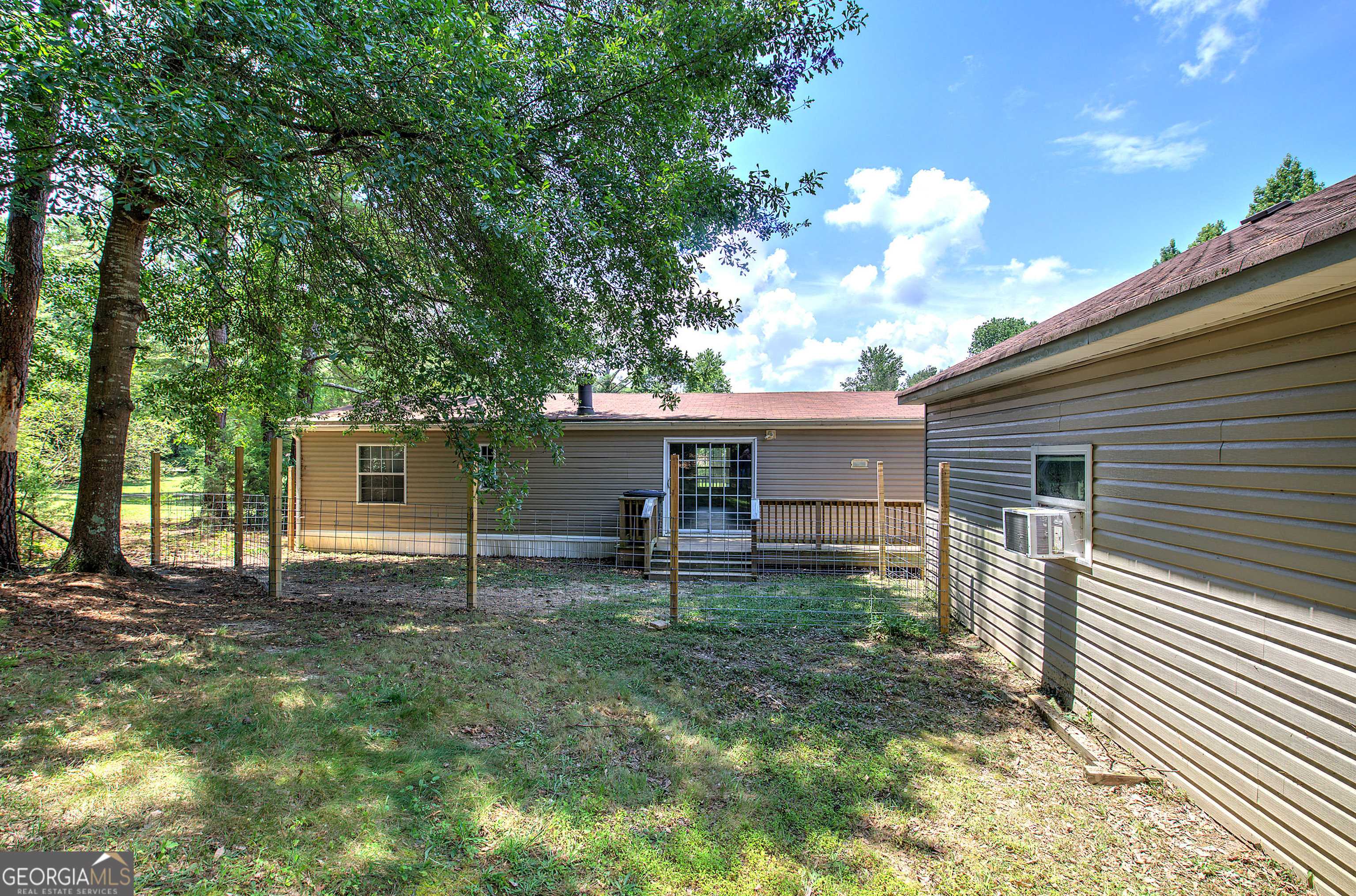 Aragon, GA 30104,1525 Bailey RD