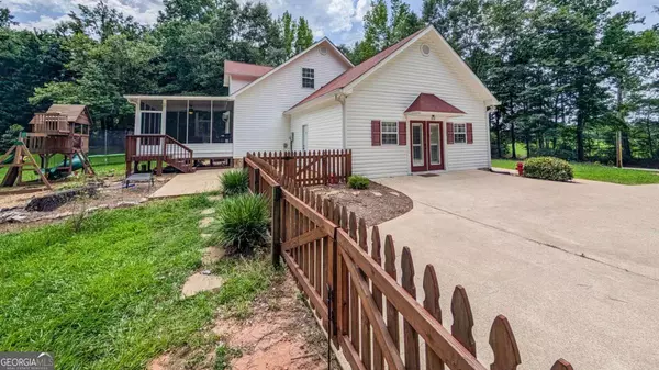 Newnan, GA 30263,1334 Jim Starr RD