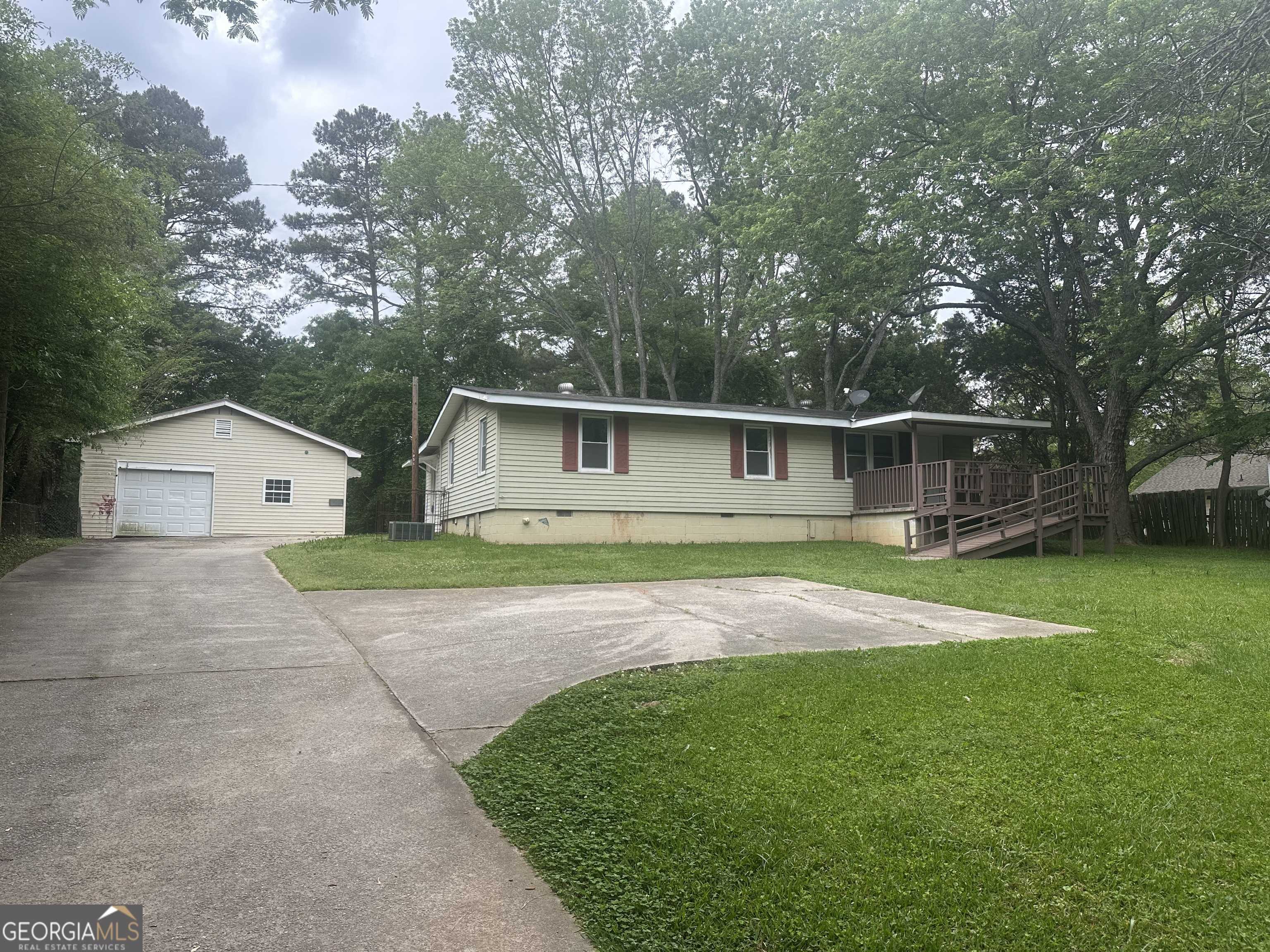 Jonesboro, GA 30238,8833 Thomas RD