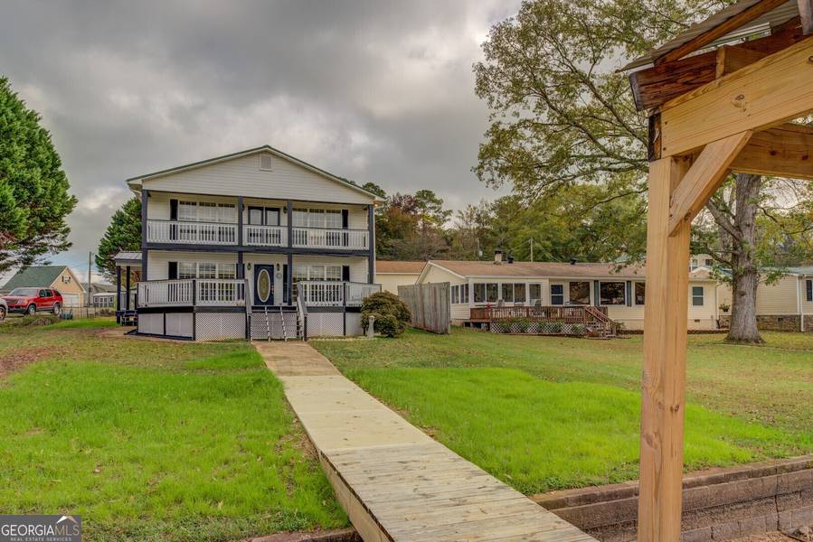 282 Marina CIR, Jackson, GA 30233