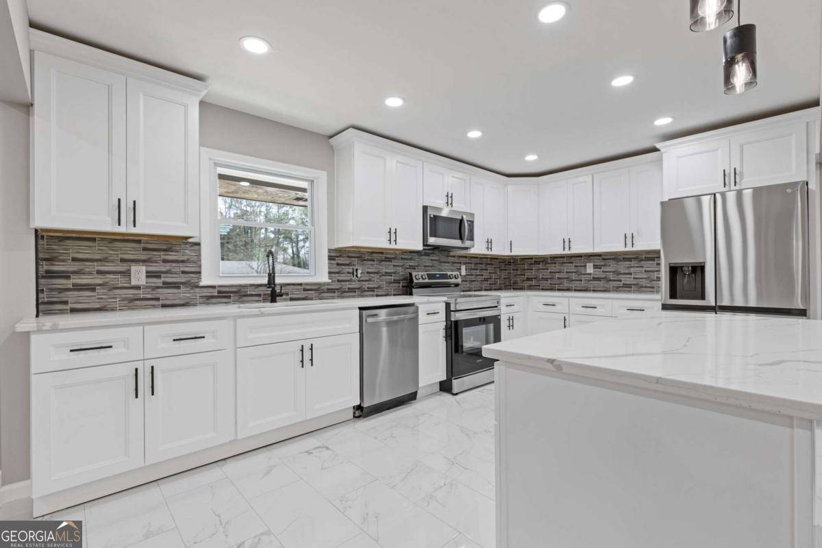 Lilburn, GA 30047,5277 Cardinal LN NW