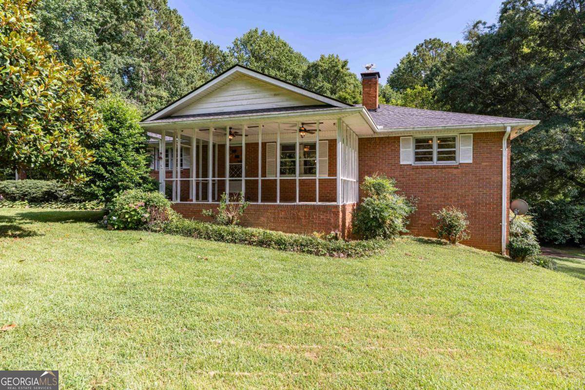 5670 Lanny DR, Powder Springs, GA 30127