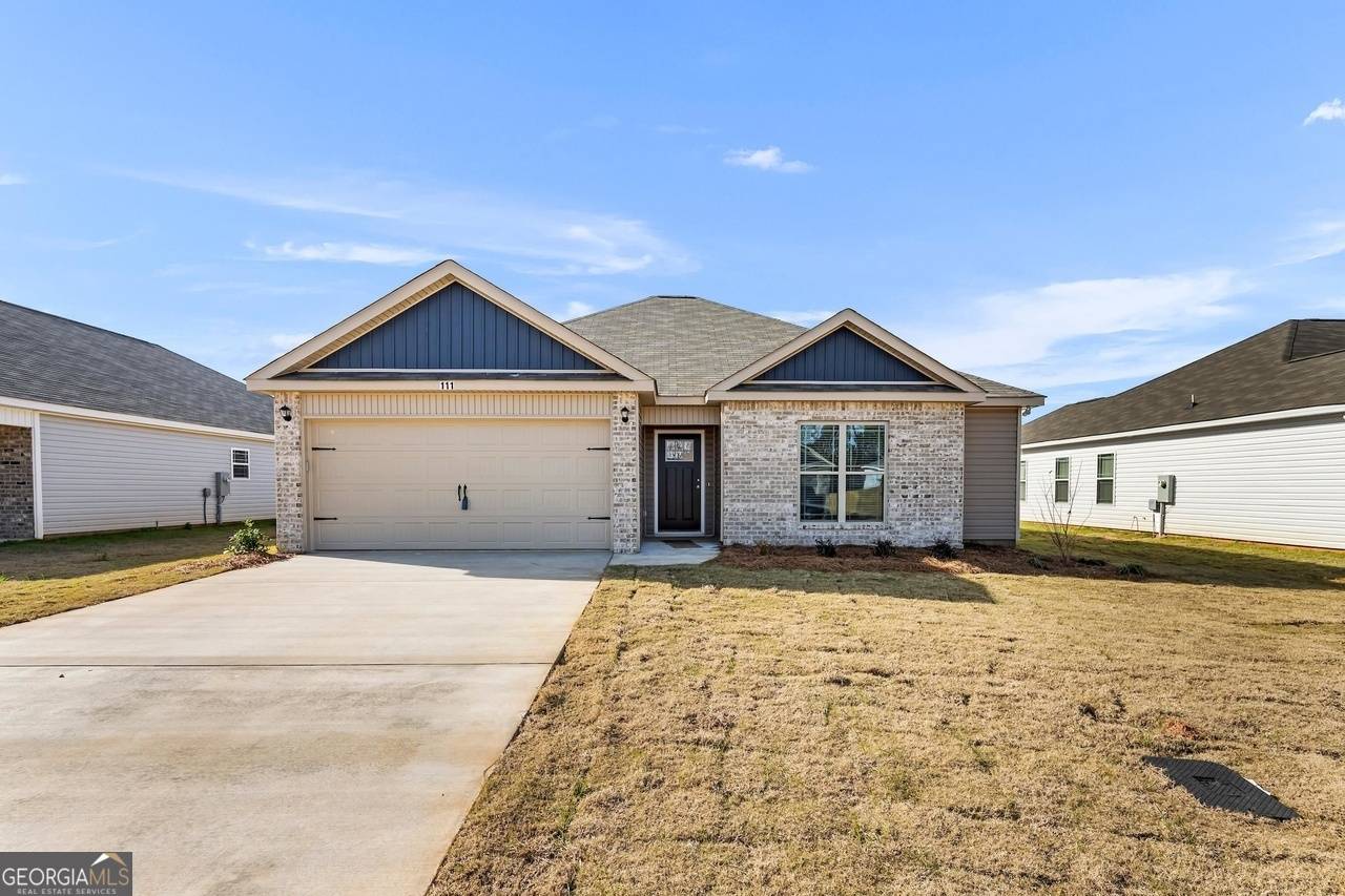 135 Hughes DR, Warner Robins, GA 31093