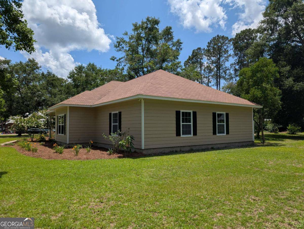 Jesup, GA 31545,125 Pleasant WAY