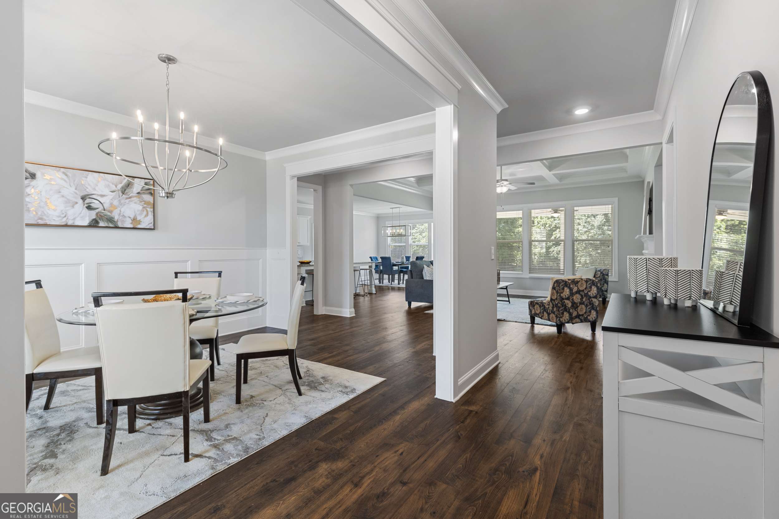 Hoschton, GA 30548,840 Champagne LN