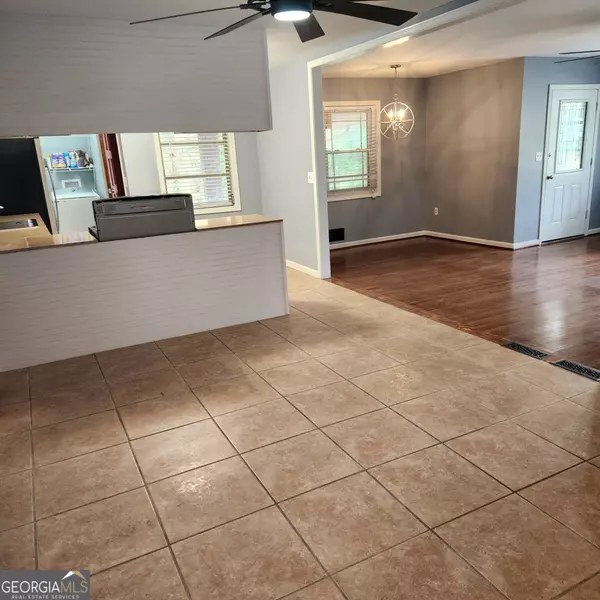 Atlanta, GA 30311,2142 West Cedar LN