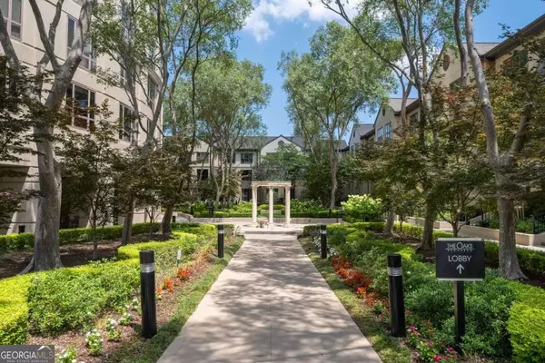 Atlanta, GA 30326,3475 Oak Valley RD NE #910