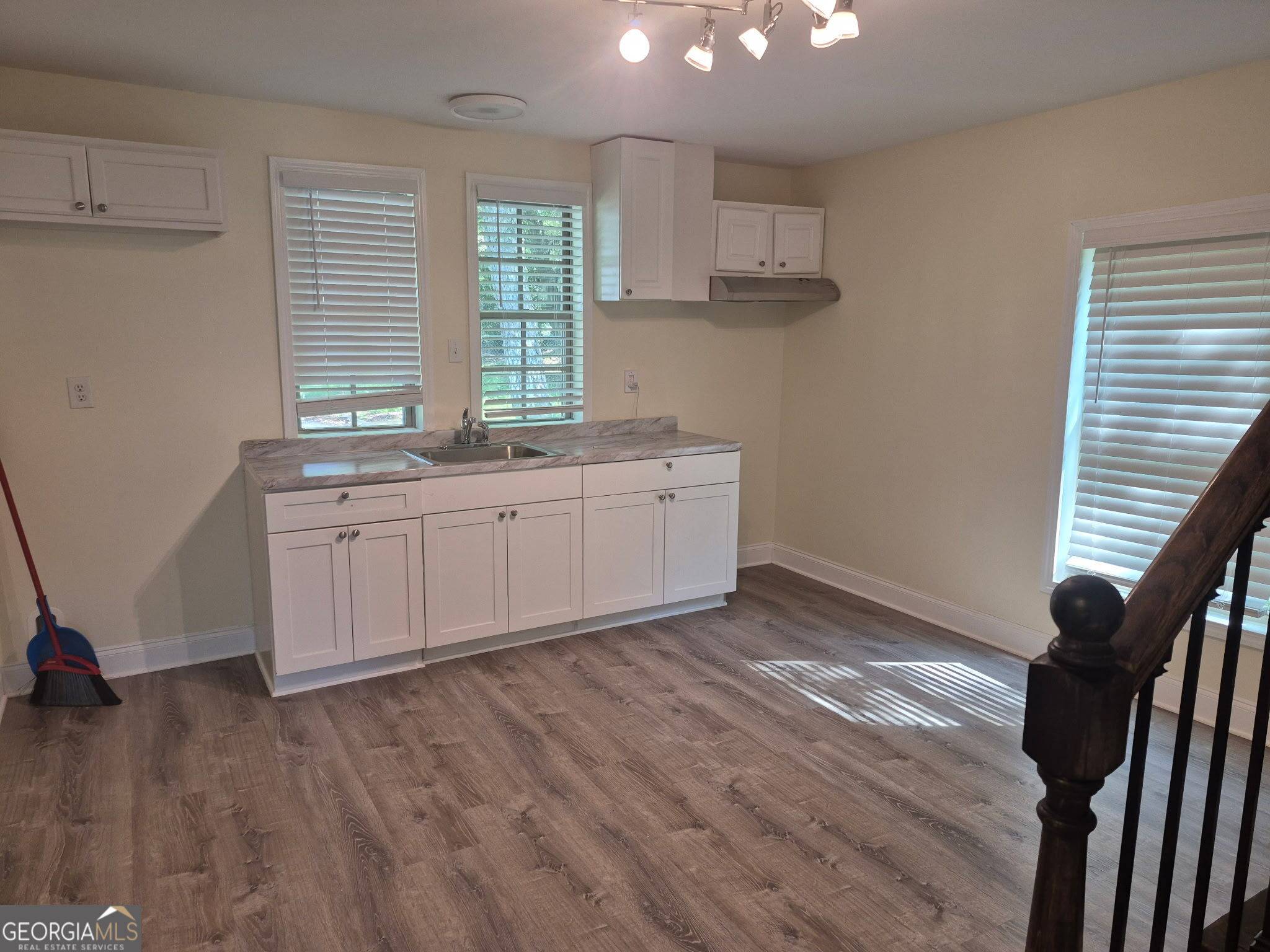 Commerce, GA 30529,395 S Elm ST
