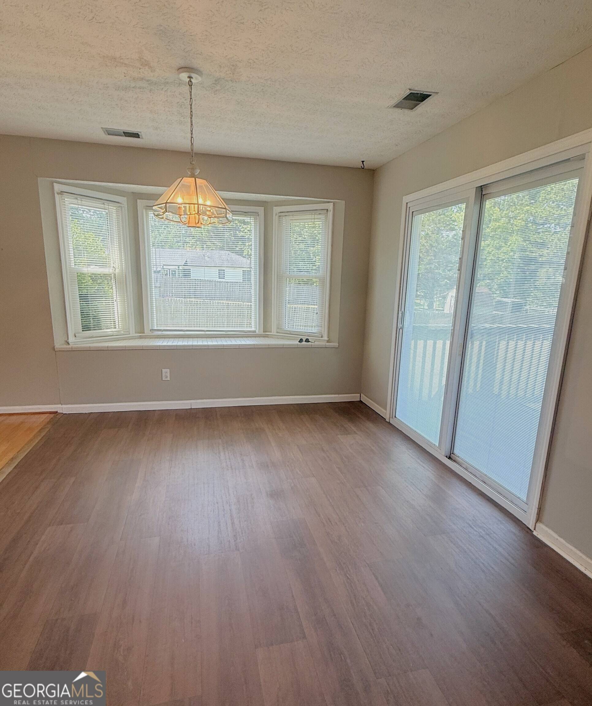 Carrollton, GA 30116,32 Russell LN