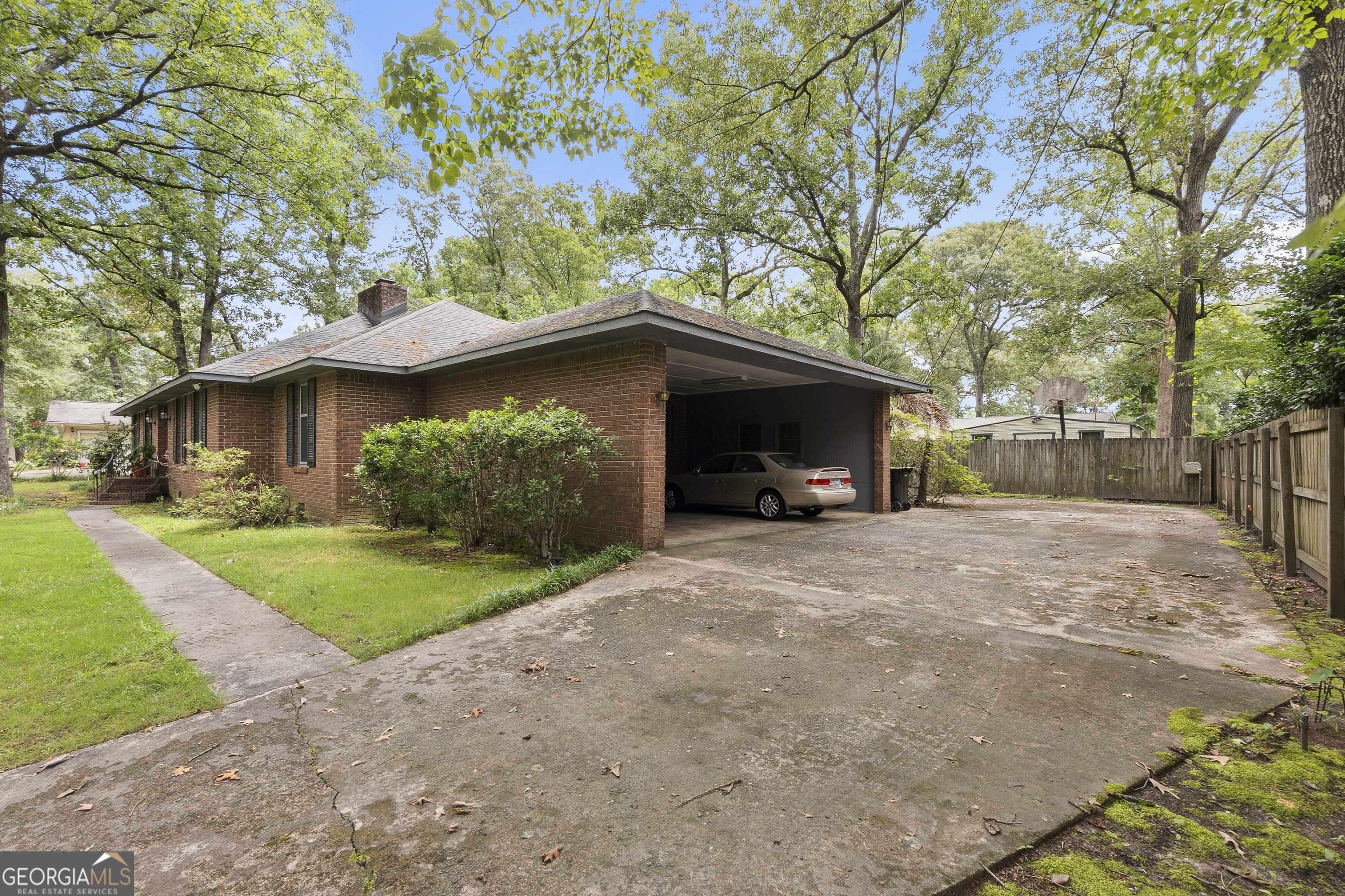 Warner Robins, GA 31093,112 Tanglewood DR