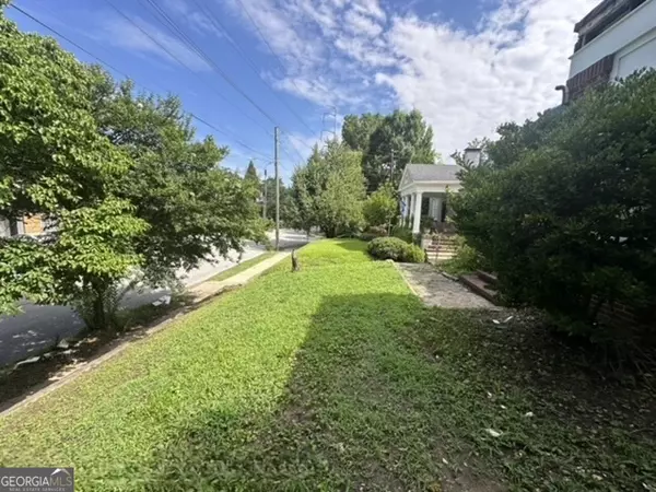 Atlanta, GA 30306,1175 Monroe DR NE