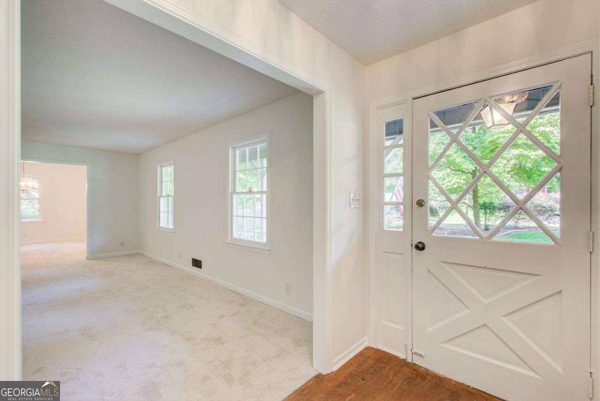 Lilburn, GA 30047,682 Ridgeview DR SW