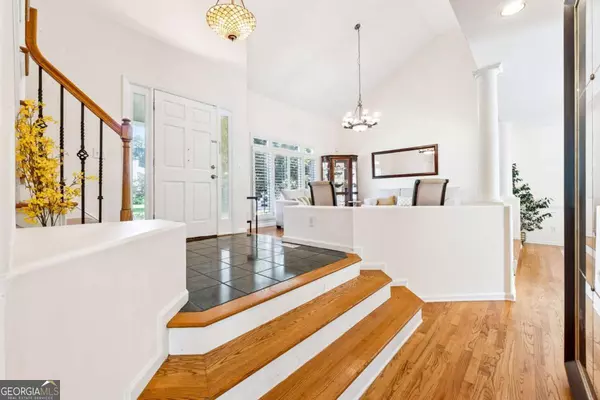 Marietta, GA 30067,16 ANCIENT OAK CT NE