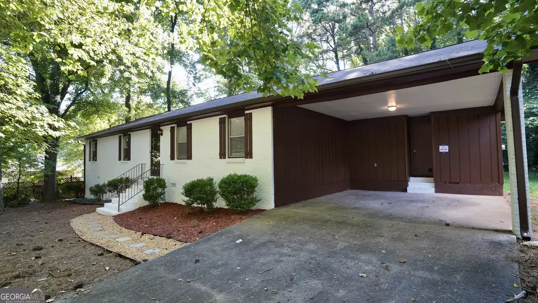 5521 E Wind DR SW, Lilburn, GA 30047