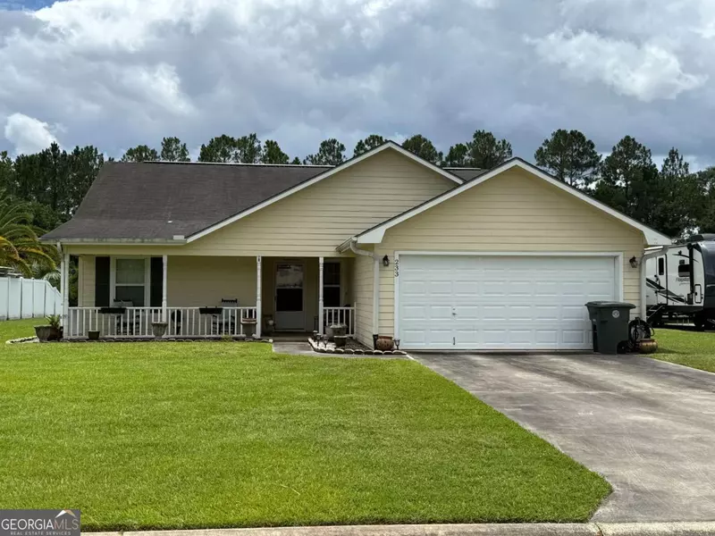 233 S Lake Forest DR, Kingsland, GA 31548