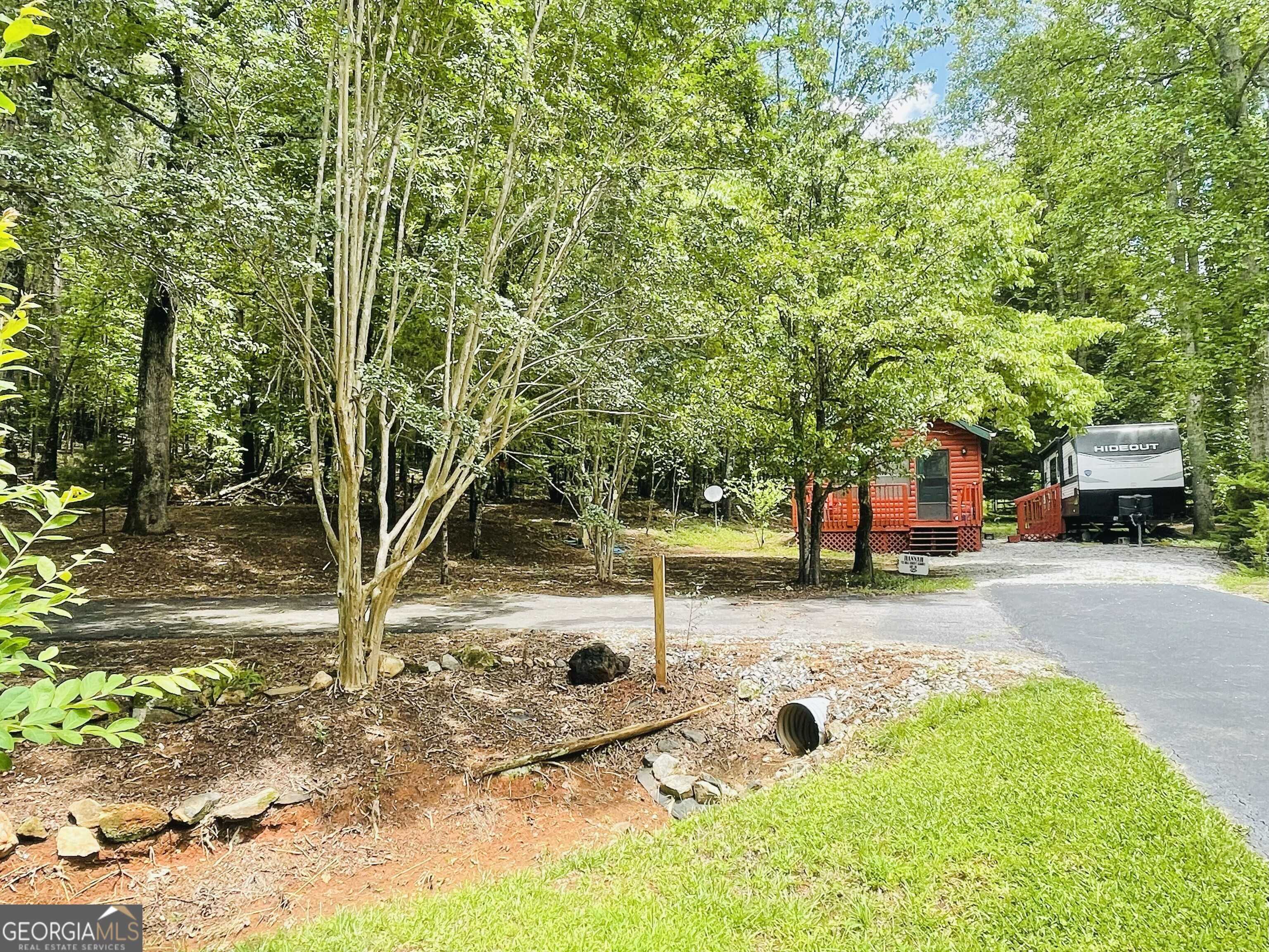 95 Hillcrest CT, Cleveland, GA 30528