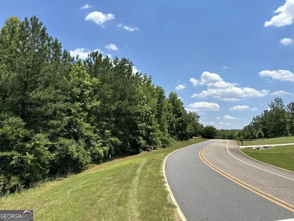 Forsyth, GA 31029,108/106 Crescent DR