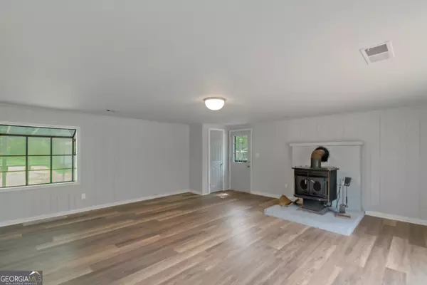 Stockbridge, GA 30281,42 Rustic RD