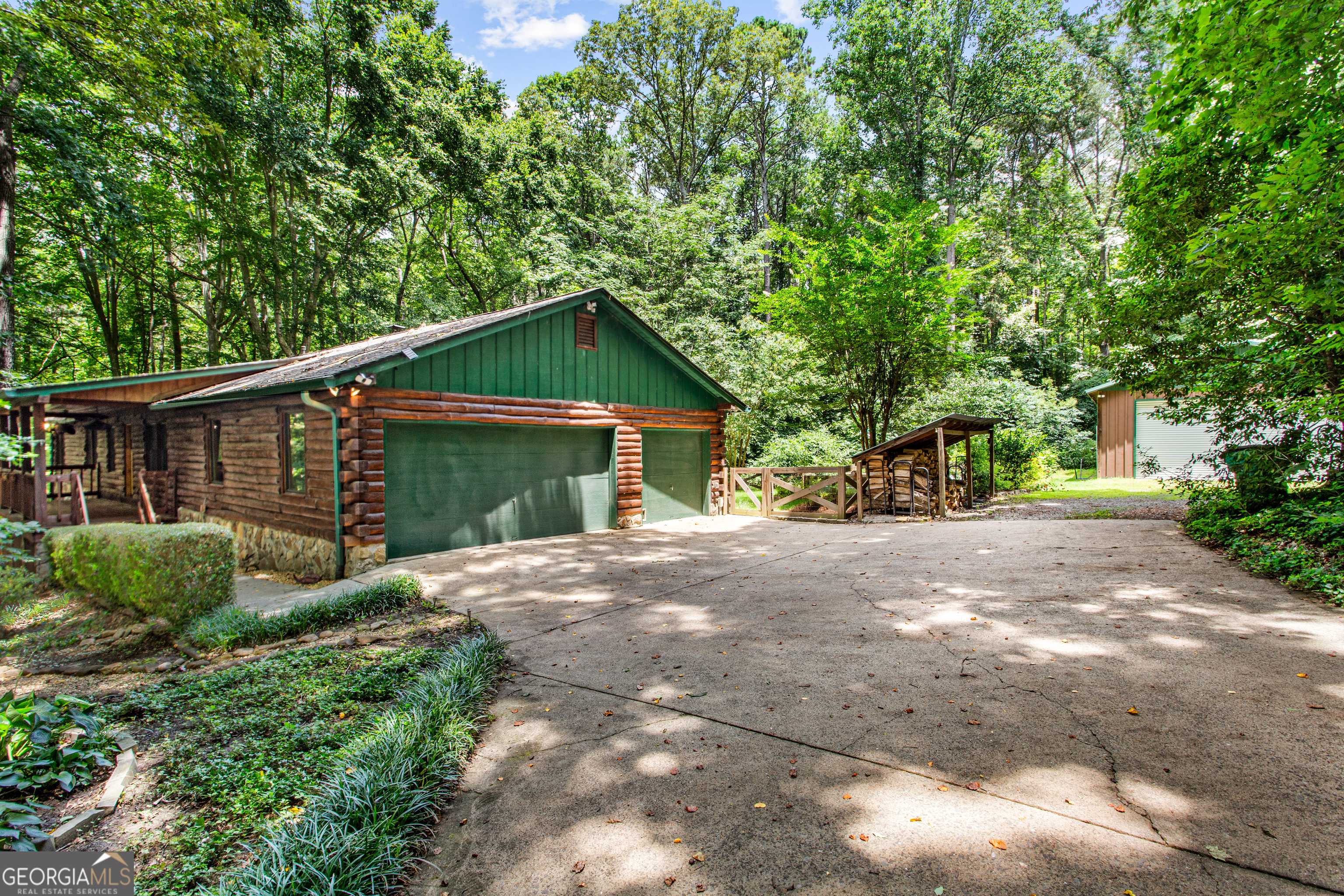 Acworth, GA 30102,3332 Hunt RD