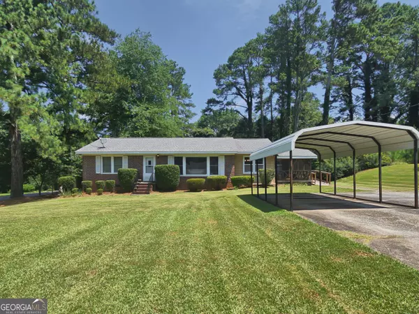 62 Opal ST, Hartwell, GA 30643
